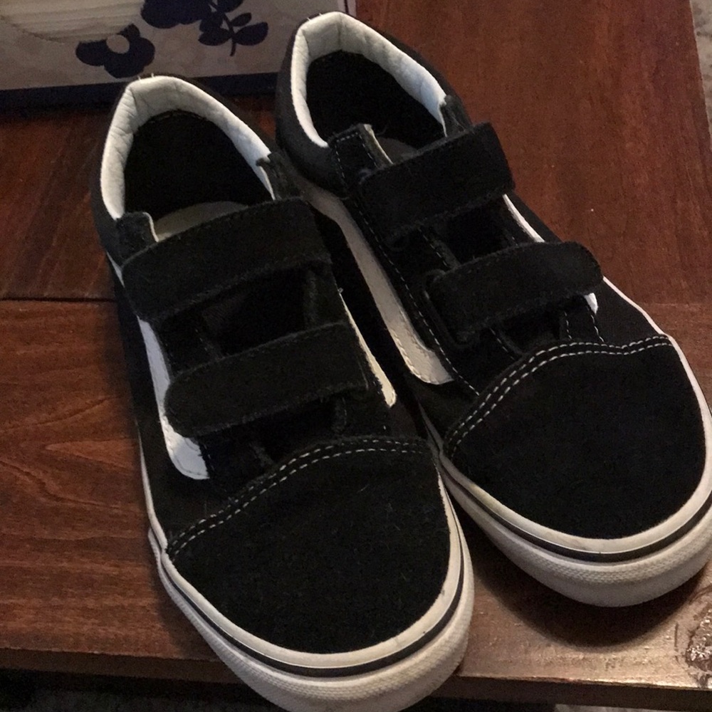 Kids vans size 2